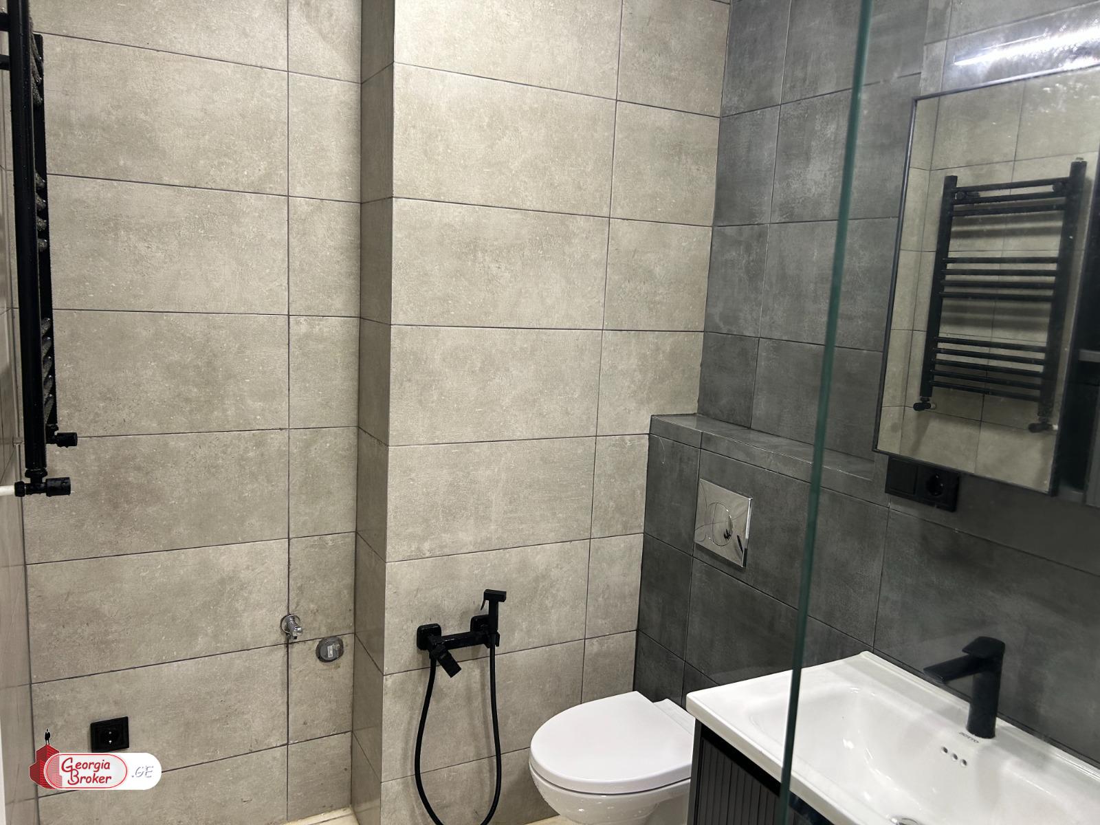 nearly repaired 2-room apartment for sale